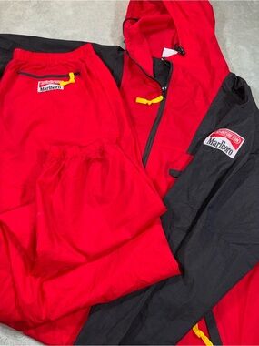 Marlboro WindSuit- Adventure Team 90s sz L